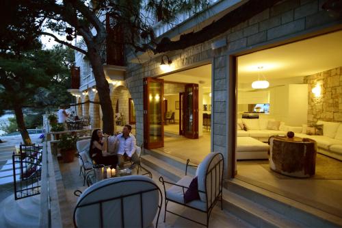 Villa Selca Violet Spectacular 6 Bedroom Villa Beachfront Magnificent Views of The Adriatic Se
