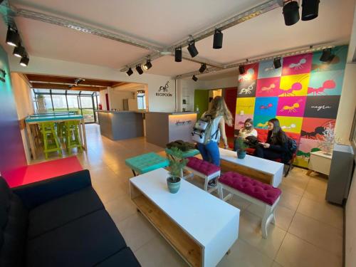 Posezení v ubytování Hostel Hormiga Negra