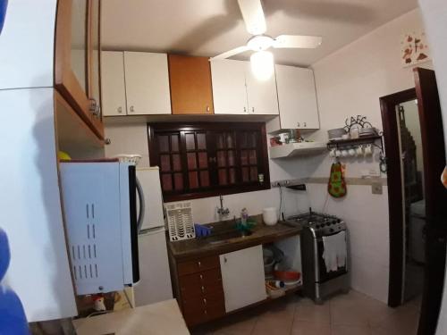 Η κουζίνα ή μικρή κουζίνα στο Meu Cantinho