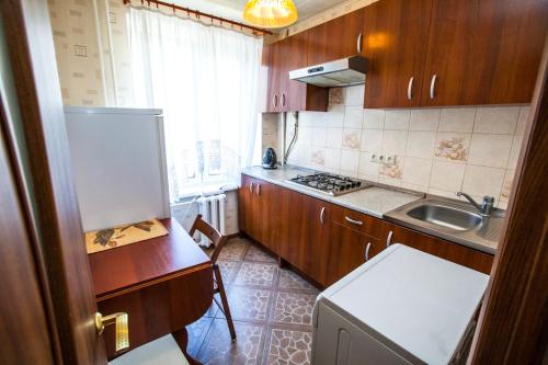  Кухня или мини-кухня в Standard Brusnika Apartments Serpukhovskaya 