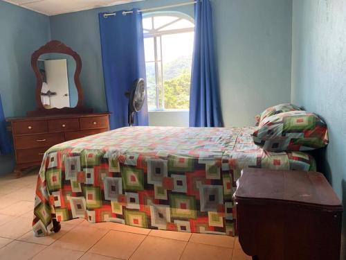 Ein Bett oder Betten in einem Zimmer der Unterkunft Tha Lagoon Spot