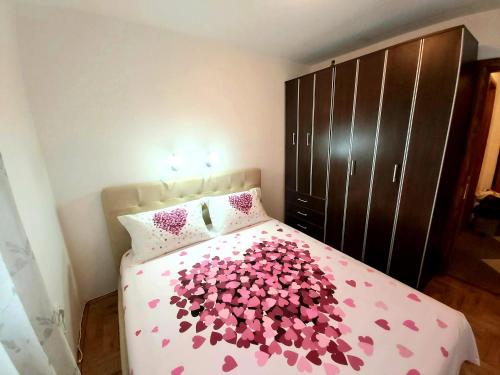 A bed or beds in a room at Amore@Tivat