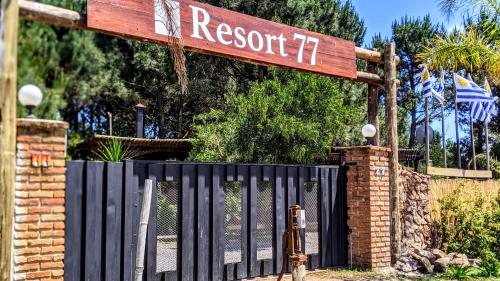 Resort 77 – Photos 2