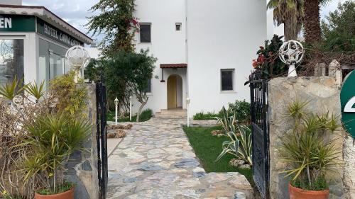 Un jardín fuera de Canna Garden Hotel - Adult Only