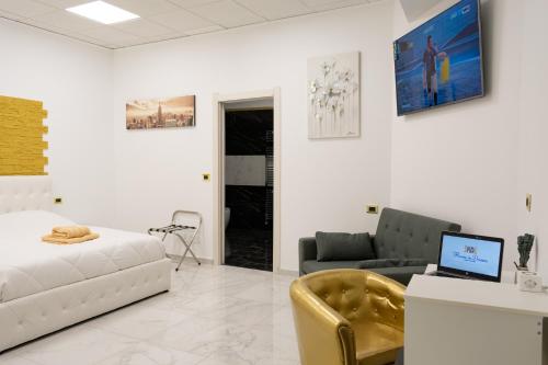 Μια τηλεόραση ή/και κέντρο ψυχαγωγίας στο Royal Central Room