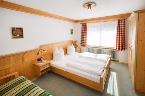 Ένα ή περισσότερα κρεβάτια σε δωμάτιο στο Beim Radl-Sepp