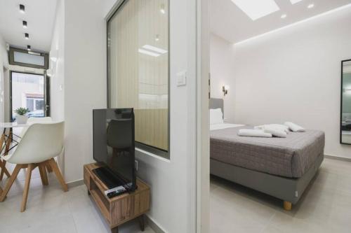 Peris 1 - Central Apt near Old Town with Parking