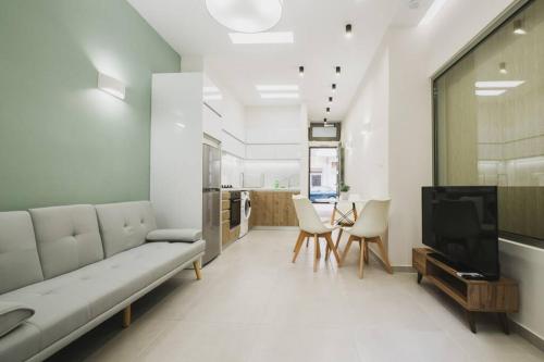 Peris 1 - Central Apt near Old Town with Parking