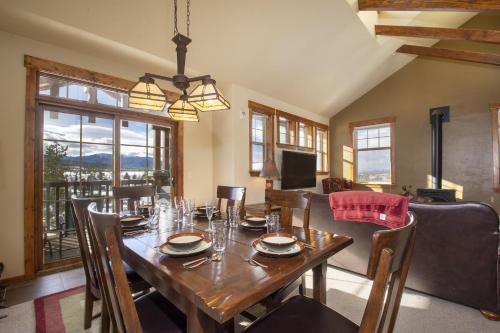 Cozens Pointe D301 condo – Photos 3