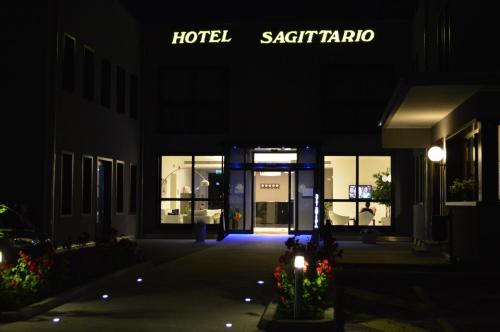 Fotografie z fotogalerie ubytování Hotel Sagittario v destinaci Padova