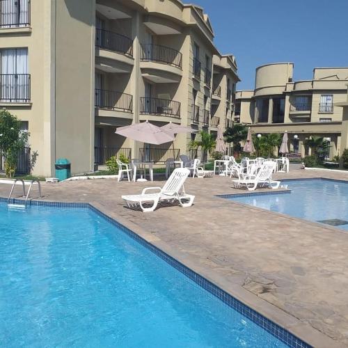 Piscina de la sau aproape de Aldeia das águas Park Resort - Flat Quartier