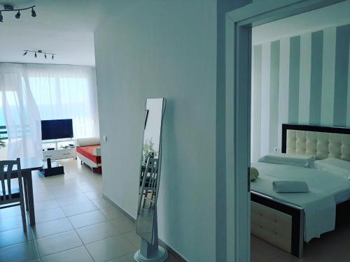 Ảnh trong thư viện ảnh của Valentino apartments Bouganville Bay Saranda ở Sarandë