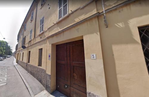 Afbeelding uit fotogalerij van Number 3 Charming Appartment Old Town Parma in Parma