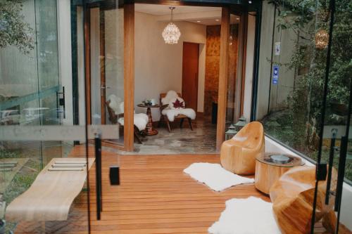 カンポス・ド・ジョルドンにあるHotel Boutique QUEBRA-NOZのギャラリーの写真