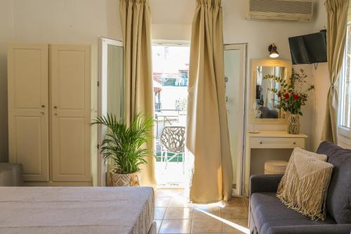 Gallery image of La FLEUR apartments in Skiathos