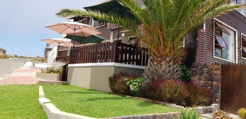 Κήπος έξω από το Waterfront Lamberts Bay