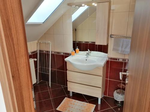 Koupelna v ubytování Csipkeház Apartman
