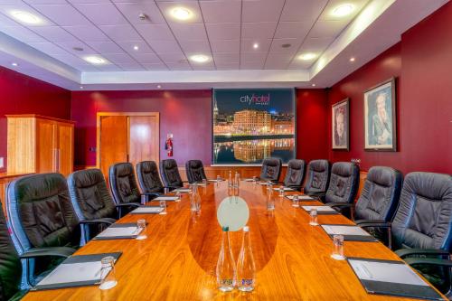 Zona business o sala conferenze di City Hotel