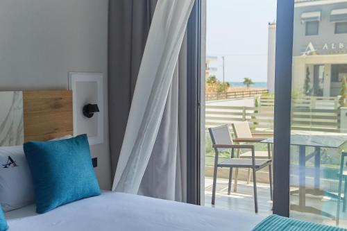 Fotografie z fotogalerie ubytování Albatros Luxury Suites v destinaci Nea Vrasna