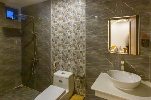 Phòng tắm tại Hoi An Lazy Bear Hostel