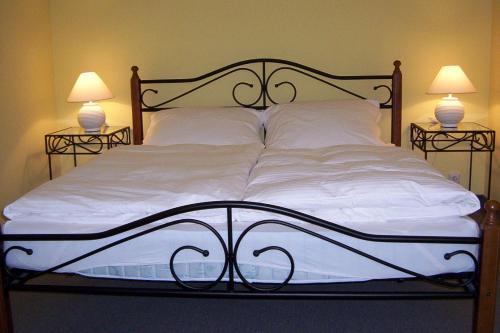 Ένα ή περισσότερα κρεβάτια σε δωμάτιο στο Apartma La Provence