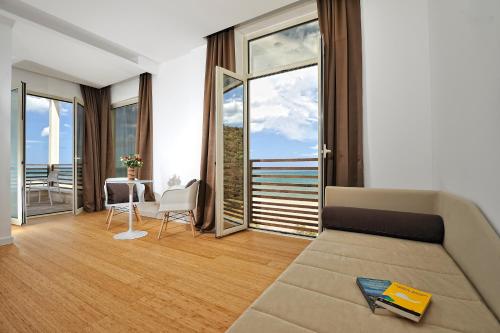 Φωτογραφία από το άλμπουμ του Hotel Club Torre Salinas - Adults Only σε Muravera