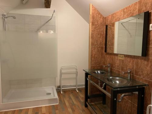Ванная комната в Gites de la Thiau