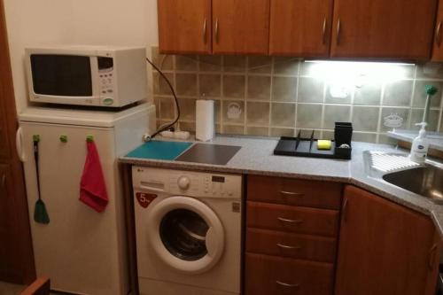 Kuchyň nebo kuchyňský kout v ubytování Flat3 with 2bedrooms WiFi