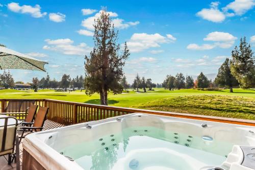 Gallery image of Eagle Crest in Redmond