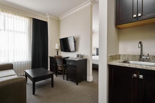 Kuchyň nebo kuchyňský kout v ubytování Hotel Rialto