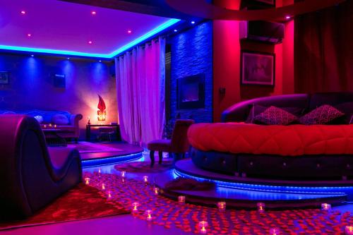 L'Insolite Spa Privatif ''Suite Luxueuse-Jacuzzi" photo 19