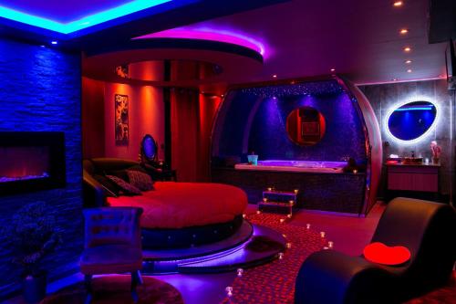 L'Insolite Spa Privatif ''Suite Luxueuse-Jacuzzi" photo 21