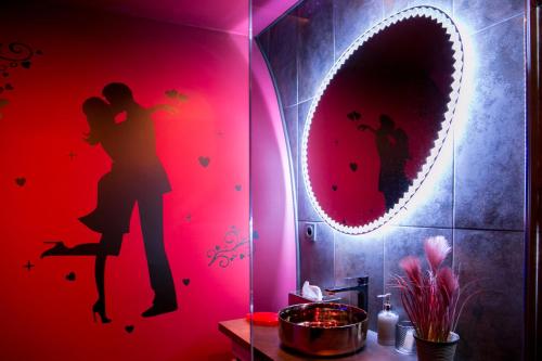 L'Insolite Spa Privatif ''Suite Luxueuse-Jacuzzi" photo 26