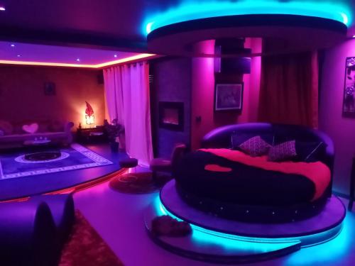 L'Insolite Spa Privatif ''Suite Luxueuse-Jacuzzi" photo 9