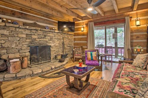 Eco-Friendly 'Garnet Cabin' in Blue Ridge Mountains! cabin