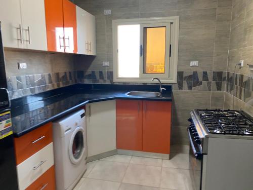 Köök või kööginurk majutusasutuses Charbel apartments