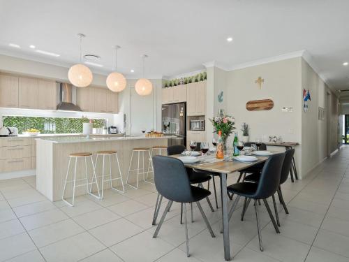 Una cocina o cocineta en Adriatic Beach House