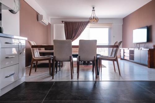 Η κουζίνα ή μικρή κουζίνα στο Edelweiss Holiday Residence Hotel Aqua & Spa