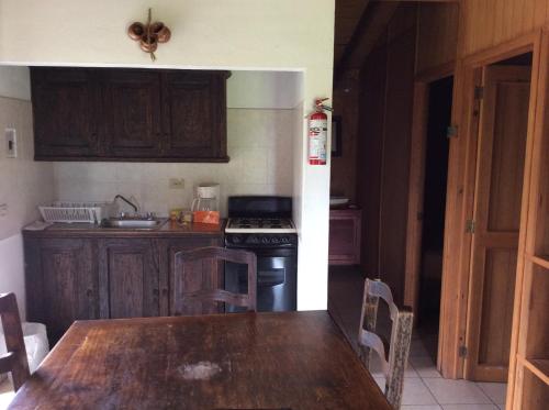 Dapur atau dapur kecil di Cabanas la Chicharra