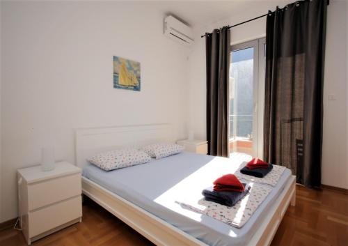 Gallery image of Two Bedrooms Lux Apartment Morinj ZATVOREN in Donji Morinj