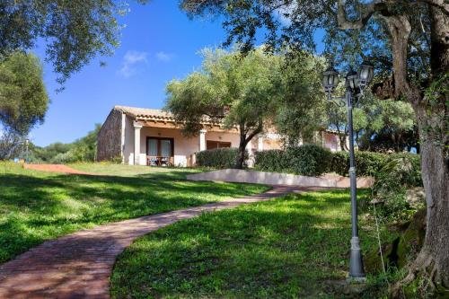 Κήπος έξω από το Felix Hotels - Country Resort Parco degli Ulivi