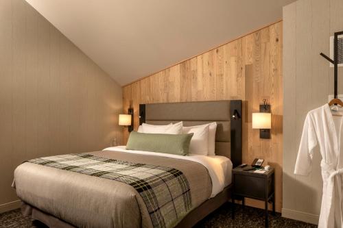 Peaks Hotel and Suitesにあるベッド