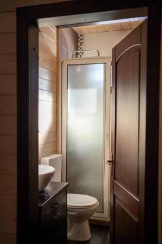 Bilik mandi di 3A Guest House