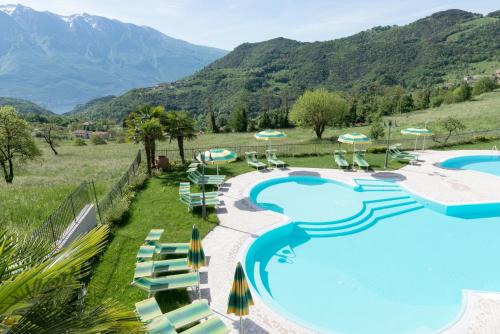 Vista de la piscina de Casa Vacanze Sole o d'una piscina que hi ha a prop