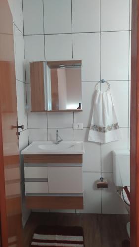 Bathroom sa Chalé Mirante Das Serras Ibicoara-BA