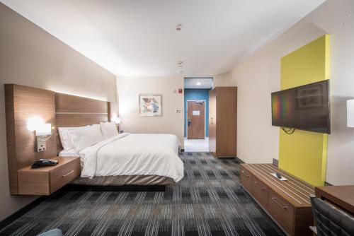 Легло или легла в стая в Holiday Inn Express & Suites - Houston Westchase - Westheimer, an IHG Hotel