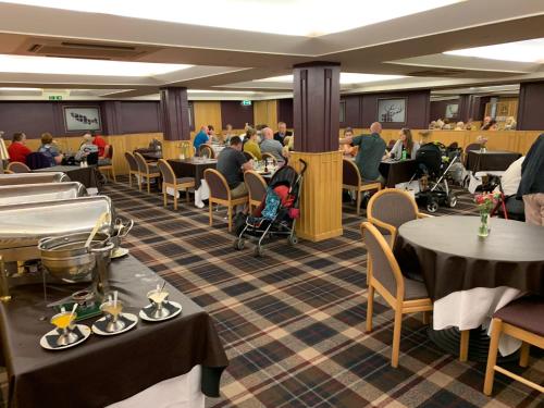 Restaurace v ubytování Cross Keys Hotel, Kelso