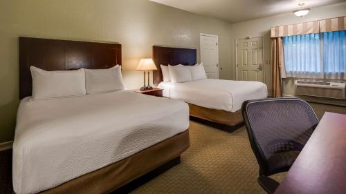 Katil atau katil-katil dalam bilik di Best Western Plus Bayshore Inn