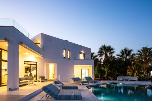 Paul's Mansion