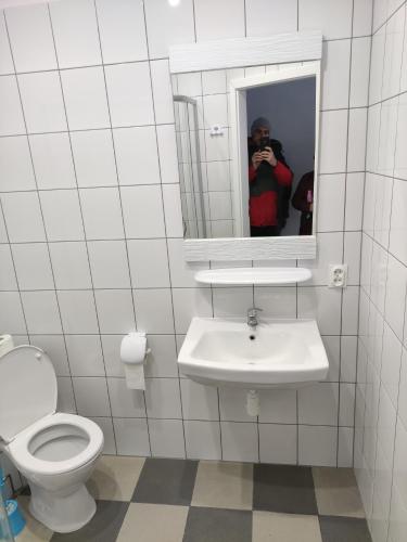 A bathroom at POKOJE GOŚCINNE U ALI